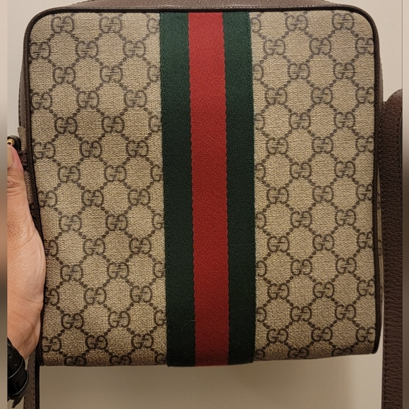 Gucci Ophidia Medium Shoulder Bag - Picture 3 of 8